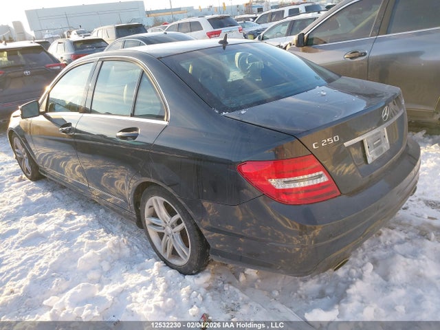 2012 Mercedes-benz C 250 4matic მანქანა იყიდება აუქციონზე, vin: WDDGF8FB6CA692886, აუქციონის ნომერი: 12532230