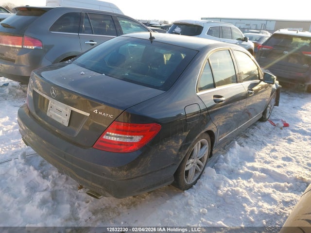 2012 Mercedes-benz C 250 4matic მანქანა იყიდება აუქციონზე, vin: WDDGF8FB6CA692886, აუქციონის ნომერი: 12532230