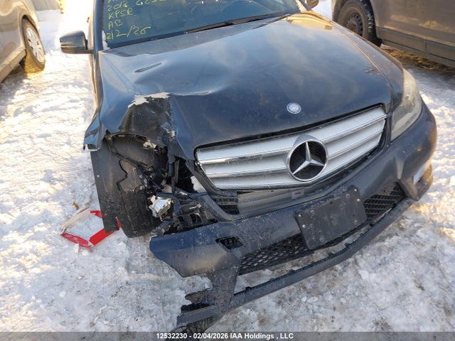 2012 Mercedes-benz C 250 4matic მანქანა იყიდება აუქციონზე, vin: WDDGF8FB6CA692886, აუქციონის ნომერი: 12532230