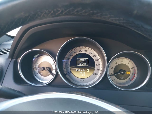 2012 Mercedes-benz C 250 4matic მანქანა იყიდება აუქციონზე, vin: WDDGF8FB6CA692886, აუქციონის ნომერი: 12532230