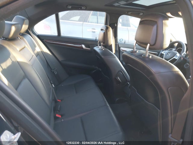 2012 Mercedes-benz C 250 4matic მანქანა იყიდება აუქციონზე, vin: WDDGF8FB6CA692886, აუქციონის ნომერი: 12532230