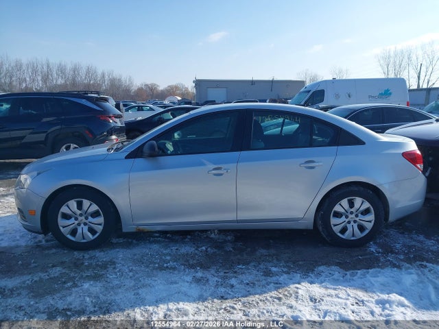 1G1PL5SH7E7358421 Chevrolet Cruze