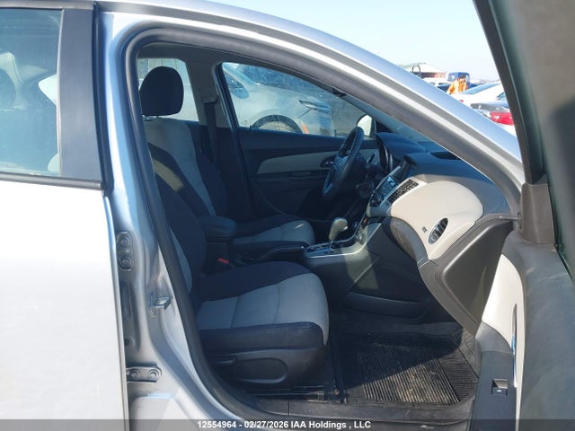 1G1PL5SH7E7358421 Chevrolet Cruze