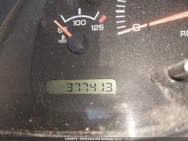 12554976 :رقم المزاد ، 1B7HF13Y2WJ143916 vin ، 1998 Dodge Ram 1500 مزاد بيع