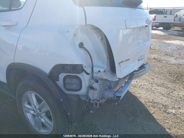 3GNCJNSB6KL342684 Chevrolet TRAX LS