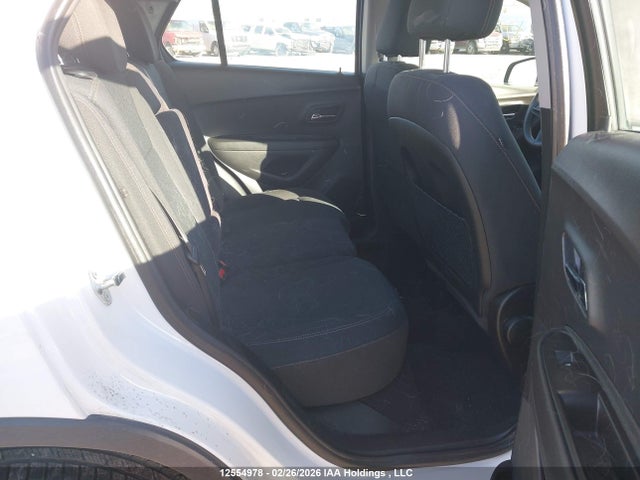 3GNCJNSB6KL342684 Chevrolet TRAX LS