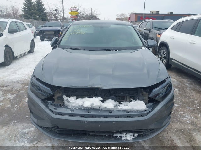 3VWE57BU0KM274392 Volkswagen Jetta 1.4 Tsi Highline