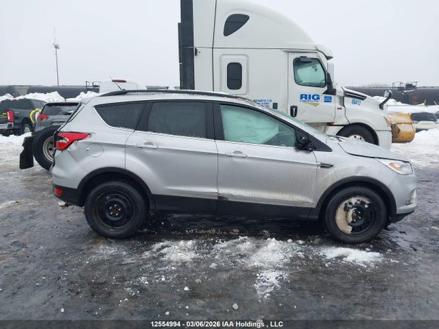 1FMCU9H9XJUC94067 Ford ESCAPE SEL