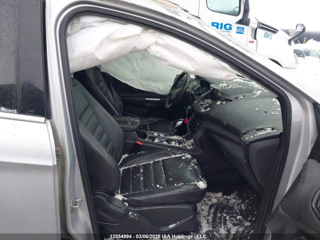 1FMCU9H9XJUC94067 Ford ESCAPE SEL