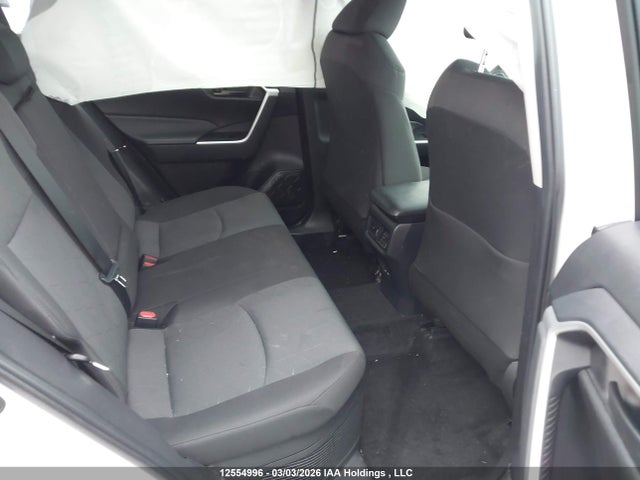2T3BWRFV7RW238421 Toyota RAV4 LE