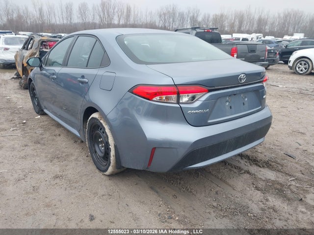 12555023 :رقم المزاد ، 5YFBPMBE2NP347041 vin ، 2022 Toyota Corolla Le/xle مزاد بيع