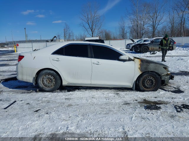 Aukcja sprzedaży 2014 Toyota Camry L/se/le/xle, vin: 4T1BF1FK0EU819561, numer aukcji: 12555036