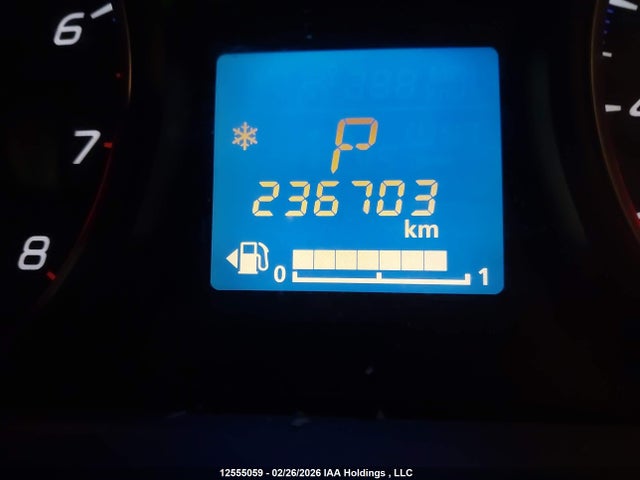 JA4AZ2A3XEZ602478 Mitsubishi Outlander Es
