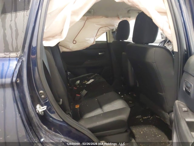 JA4AZ2A3XEZ602478 Mitsubishi Outlander Es