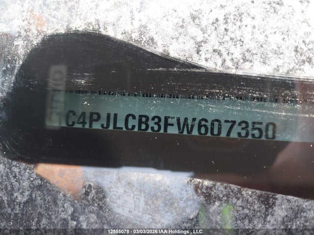 1C4PJLCB3FW607350 Jeep Cherokee North