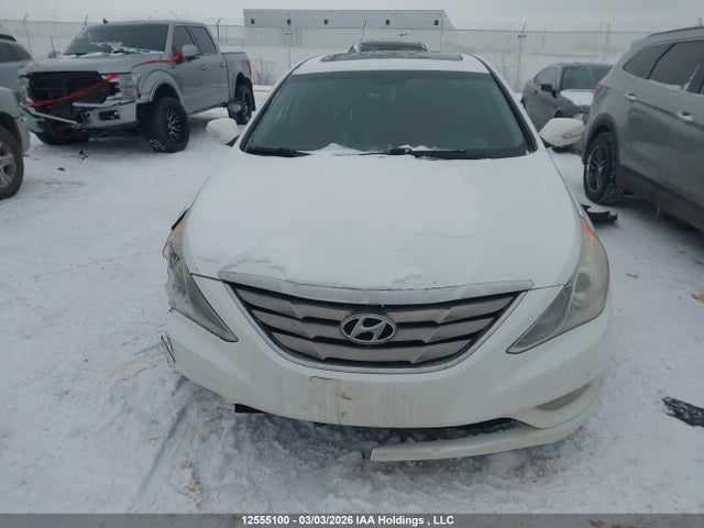 12555100 :رقم المزاد ، 5NPEC4AB5CH466390 vin ، 2012 Hyundai Sonata مزاد بيع