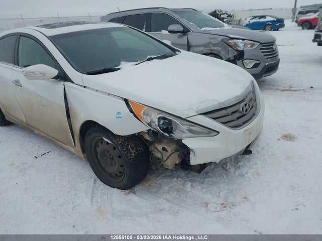12555100 :رقم المزاد ، 5NPEC4AB5CH466390 vin ، 2012 Hyundai Sonata مزاد بيع