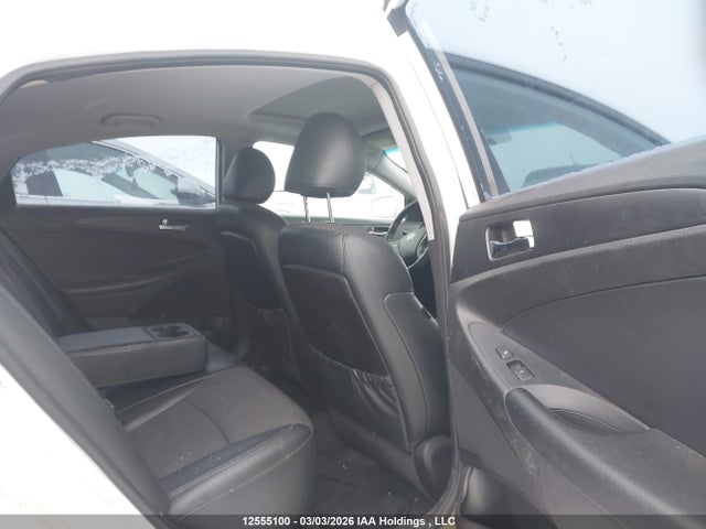 12555100 :رقم المزاد ، 5NPEC4AB5CH466390 vin ، 2012 Hyundai Sonata مزاد بيع