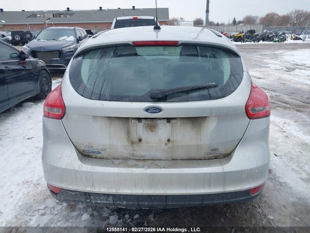 1FADP3K21GL400242 Ford FOCUS SE