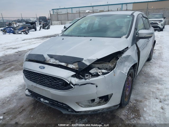 1FADP3K21GL400242 Ford FOCUS SE