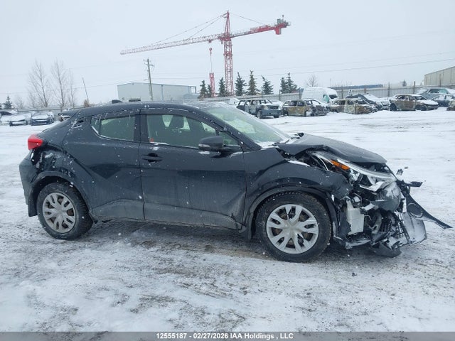 JTNKHMBX7K1058022 Toyota C-HR XLE