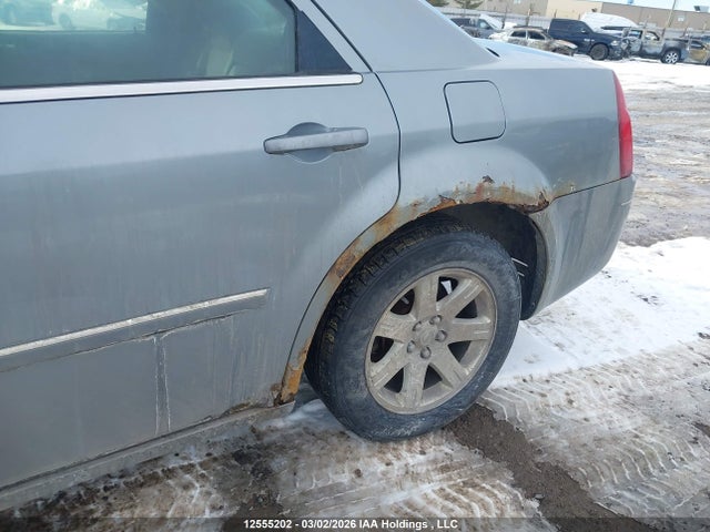 2006 Chrysler 300 მანქანა იყიდება აუქციონზე, vin: 2C3KA53G06H155281, აუქციონის ნომერი: 12555202