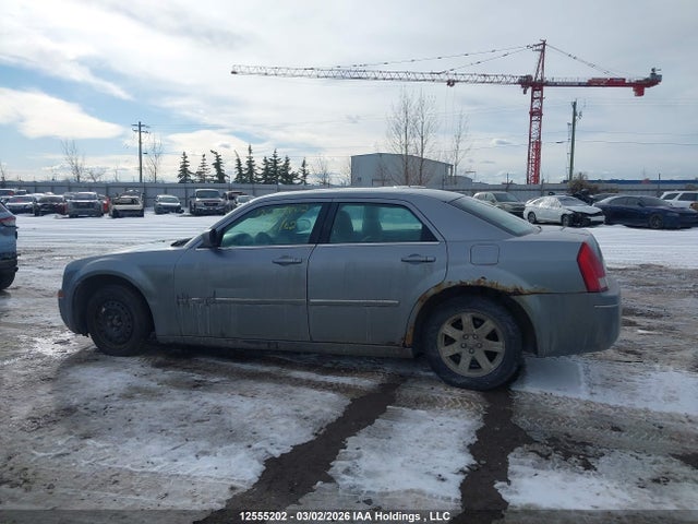 2006 Chrysler 300 მანქანა იყიდება აუქციონზე, vin: 2C3KA53G06H155281, აუქციონის ნომერი: 12555202