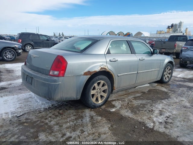 2006 Chrysler 300 მანქანა იყიდება აუქციონზე, vin: 2C3KA53G06H155281, აუქციონის ნომერი: 12555202