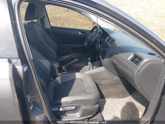 12555218 :رقم المزاد ، 3VWBX7AJ3BM016503 vin ، 2011 Volkswagen Jetta 2.5l Comfortline/2.5l Sportline مزاد بيع
