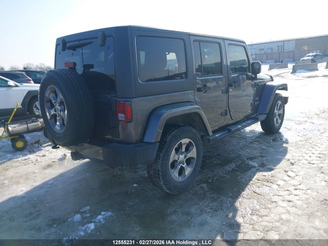 1C4BJWEG5GL242855 Jeep Wrangler Unlimited Sahara