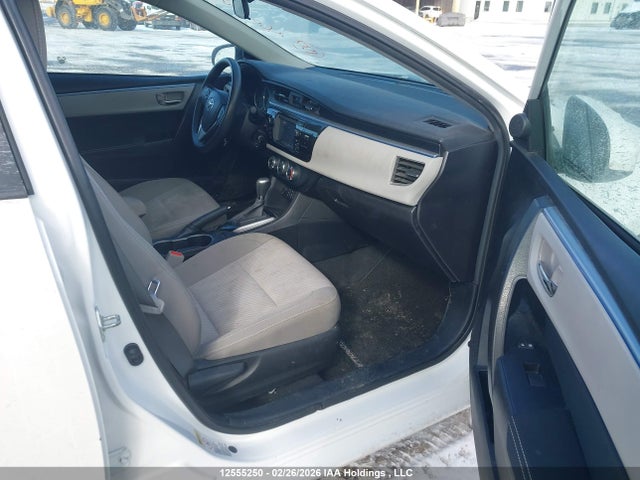 2015 Toyota Corolla Le მანქანა იყიდება აუქციონზე, vin: 2T1BURHE5FC387886, აუქციონის ნომერი: 12555250