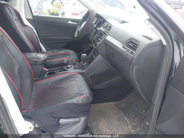Продажа на аукционе авто 2020 Volkswagen Tiguan Se/sel, vin: 3VV2B7AX7LM023575, номер лота: 12555257
