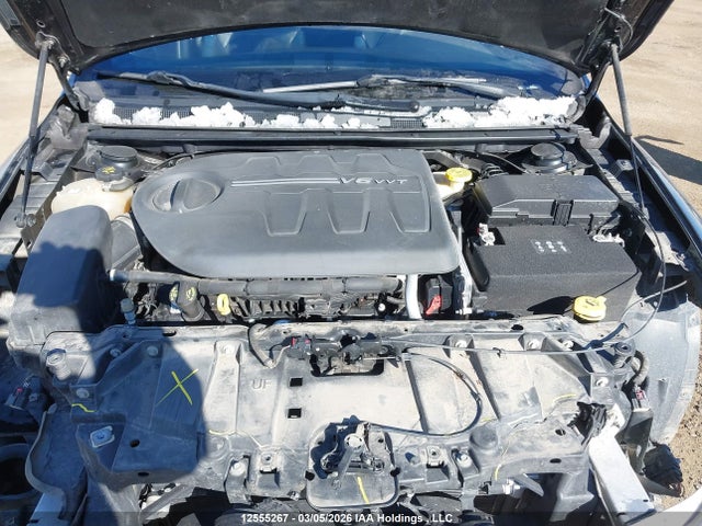 12555267 :رقم المزاد ، 1C3CCCBG2GN198064 vin ، 2016 Chrysler 200 S مزاد بيع