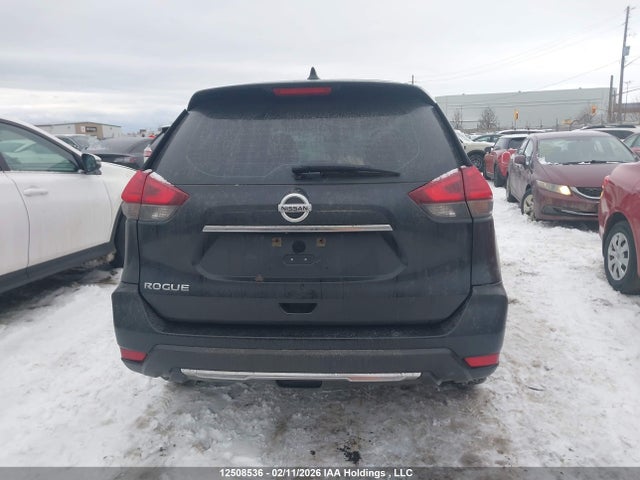 12508536 :رقم المزاد ، 5N1AT2MT6HC802764 vin ، 2017 Nissan Rogue S/sv مزاد بيع