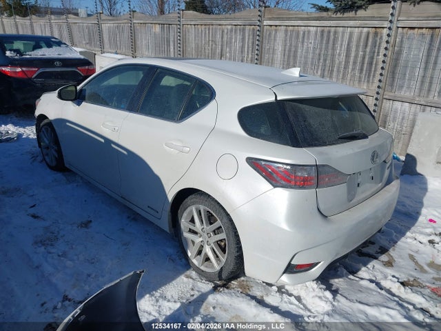 Lexus CT 200H 2017 JTHKD5BH3H2287507 Image 3