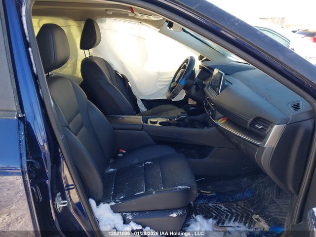 JN8BT3BBXRW447885 Nissan Rogue Sv Moonroof