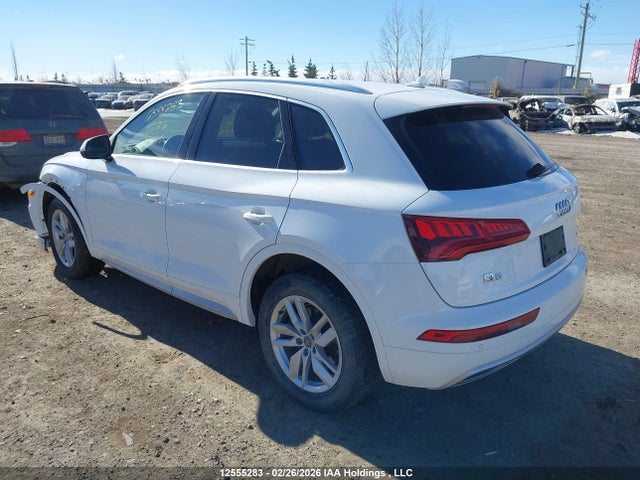 WA1ANAFY1L2101205 Audi Q5 45 Komfort