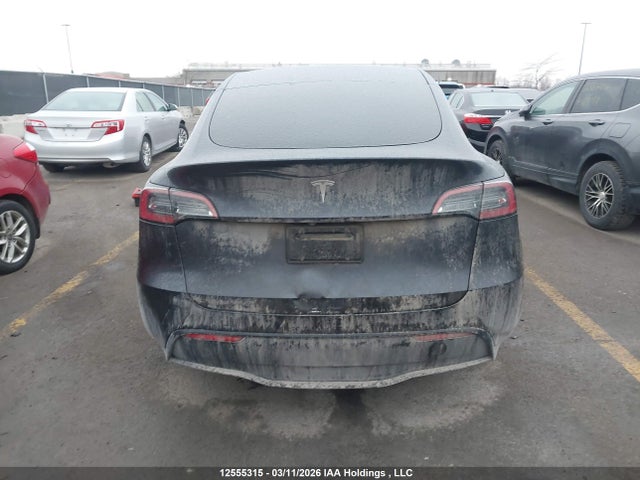 Продажа на аукционе авто 2024 Tesla Model Y Long Range/rwd, vin: 7SAYGDED9RF092101, номер лота: 12555315
