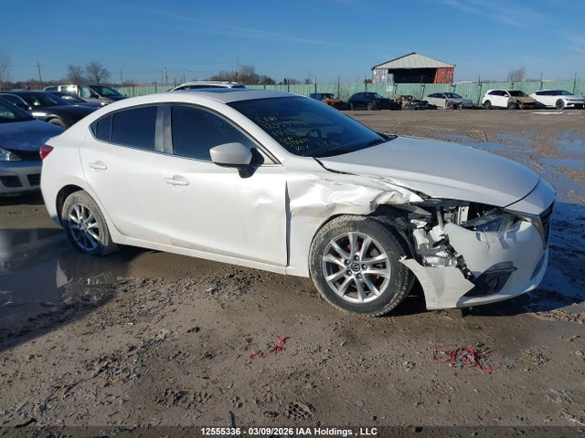 3MZBM1V74FM129385 Mazda 3 TOURING