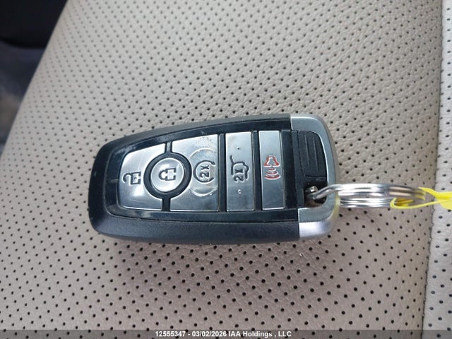 1FMCU9J91NUB31808 Ford Escape Titanium