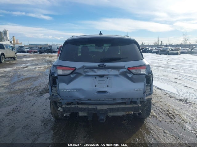 1FMCU9J91NUB31808 Ford Escape Titanium