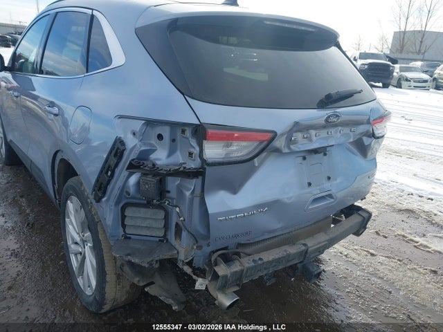 1FMCU9J91NUB31808 Ford Escape Titanium