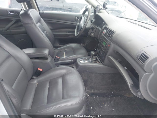 12555371 :رقم المزاد ، WVWAD63B05P055295 vin ، 2005 Volkswagen Passat Gls مزاد بيع