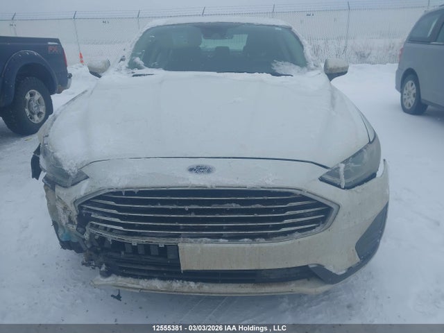 12555381 :رقم المزاد ، 3FA6P0HD9LR134156 vin ، 2020 Ford Fusion مزاد بيع
