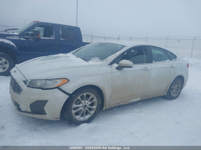 12555381 :رقم المزاد ، 3FA6P0HD9LR134156 vin ، 2020 Ford Fusion مزاد بيع
