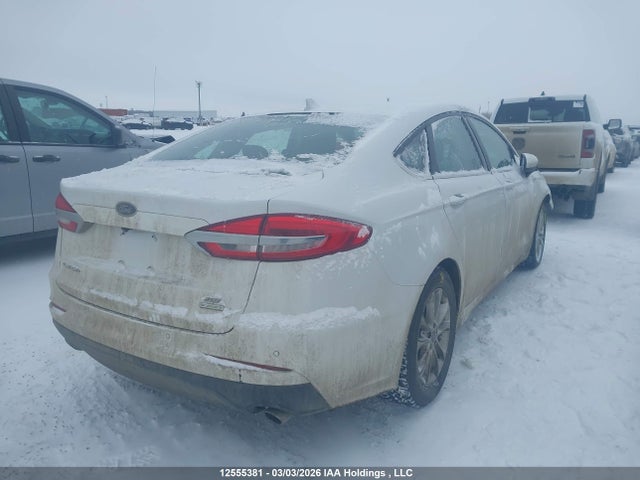 12555381 :رقم المزاد ، 3FA6P0HD9LR134156 vin ، 2020 Ford Fusion مزاد بيع