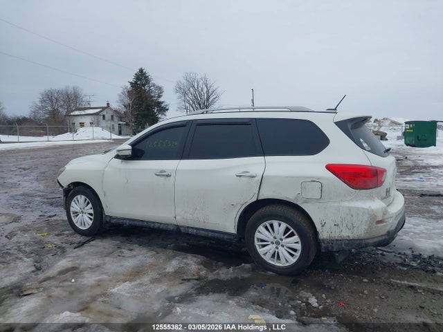 12555382 :رقم المزاد ، 5N1DR2MM3HC608231 vin ، 2017 Nissan Pathfinder S/sv/sl/platinum مزاد بيع