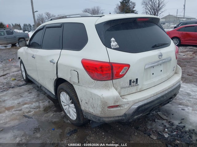 12555382 :رقم المزاد ، 5N1DR2MM3HC608231 vin ، 2017 Nissan Pathfinder S/sv/sl/platinum مزاد بيع