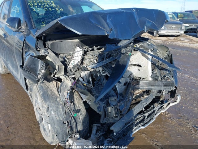 KNDEUCAAXR7520343 KIA SELTOS EX