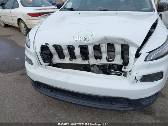 1C4PJLAB2HW640071 Jeep Cherokee Sport